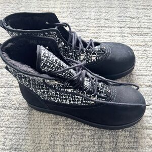 Larroude Black Lace-Up Shoes